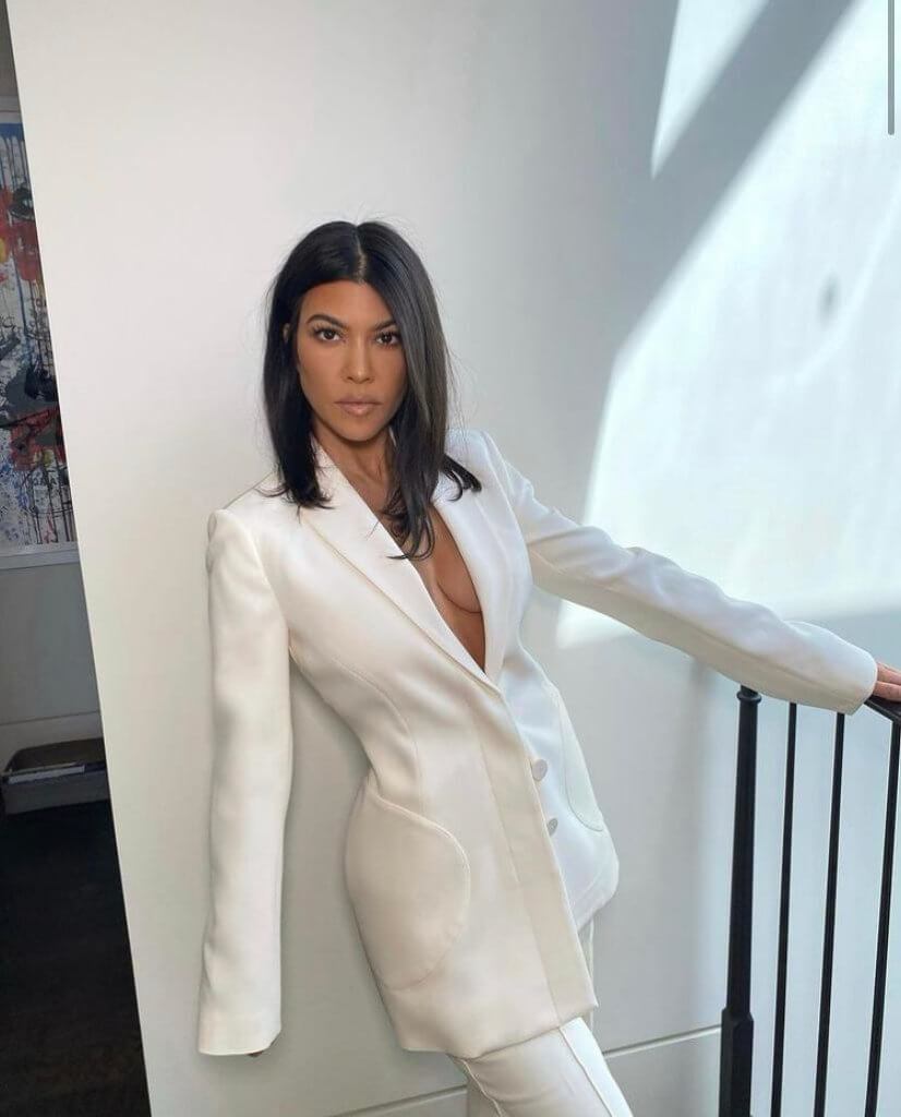 kourtney kardashian cambio de mandato 2021